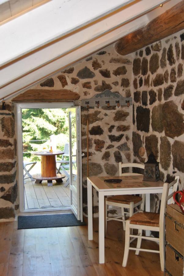 Le Carre Gourmand Villa Le Chambon-sur-Lignon Eksteriør billede